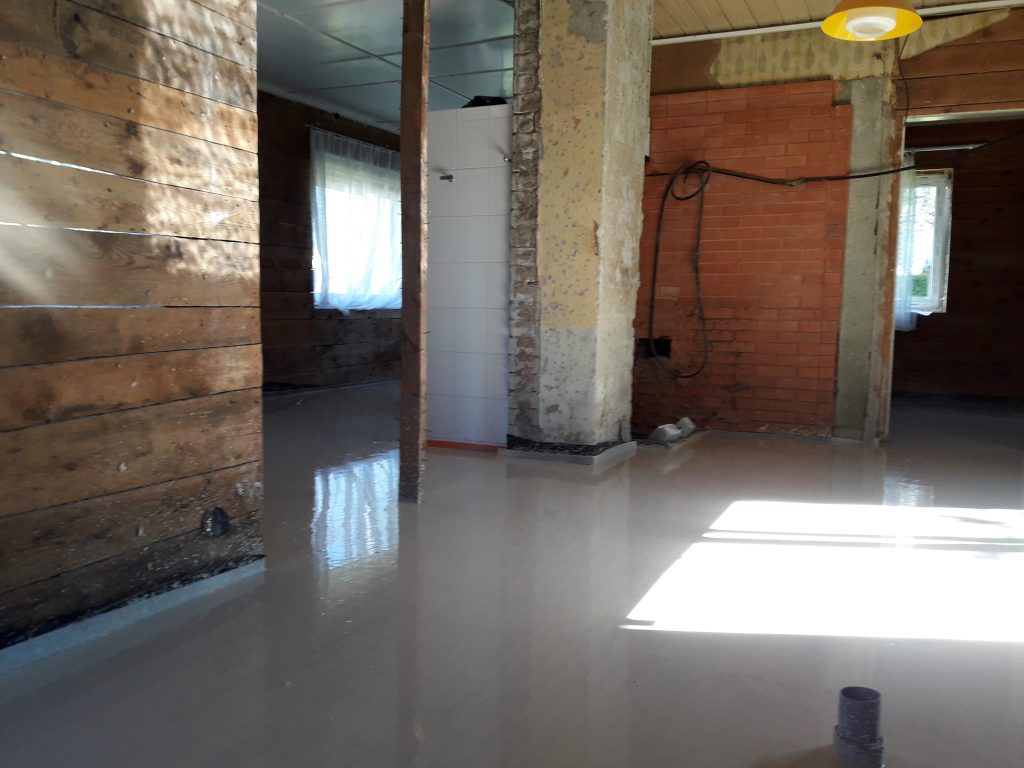 Kipsivalu põrandatöö